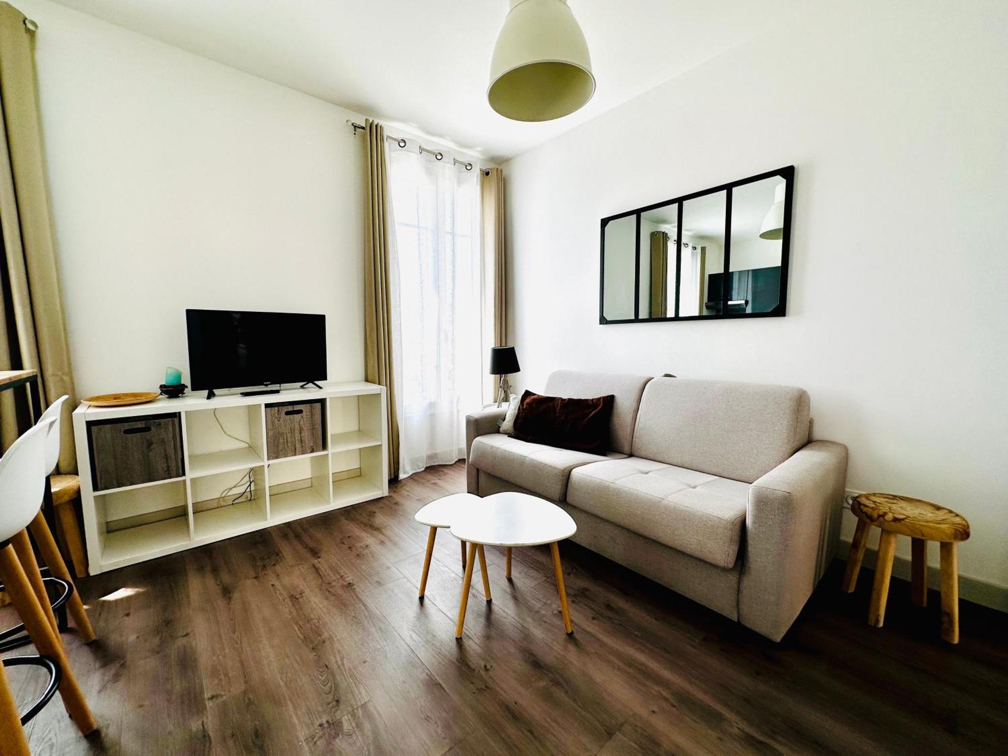 Les Trois Mai Apartment Кан Екстериор снимка