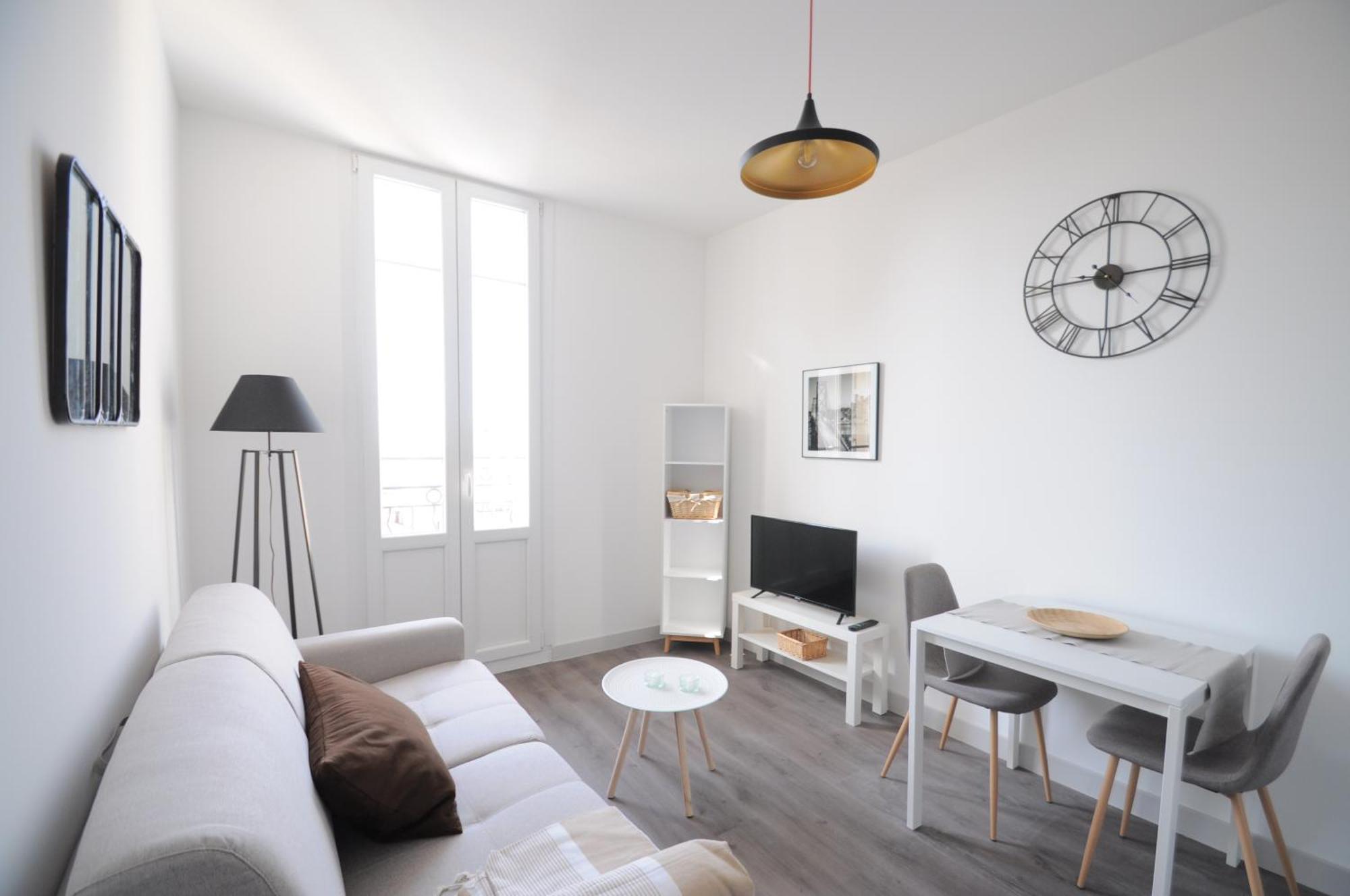 Les Trois Mai Apartment Кан Екстериор снимка