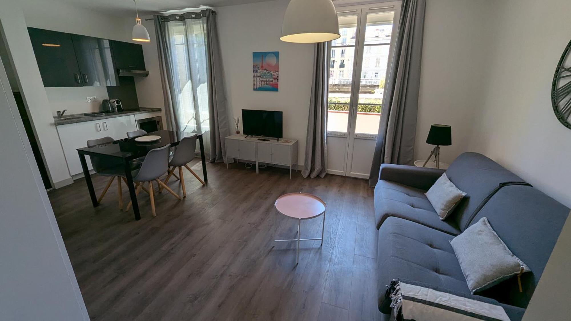 Les Trois Mai Apartment Кан Екстериор снимка