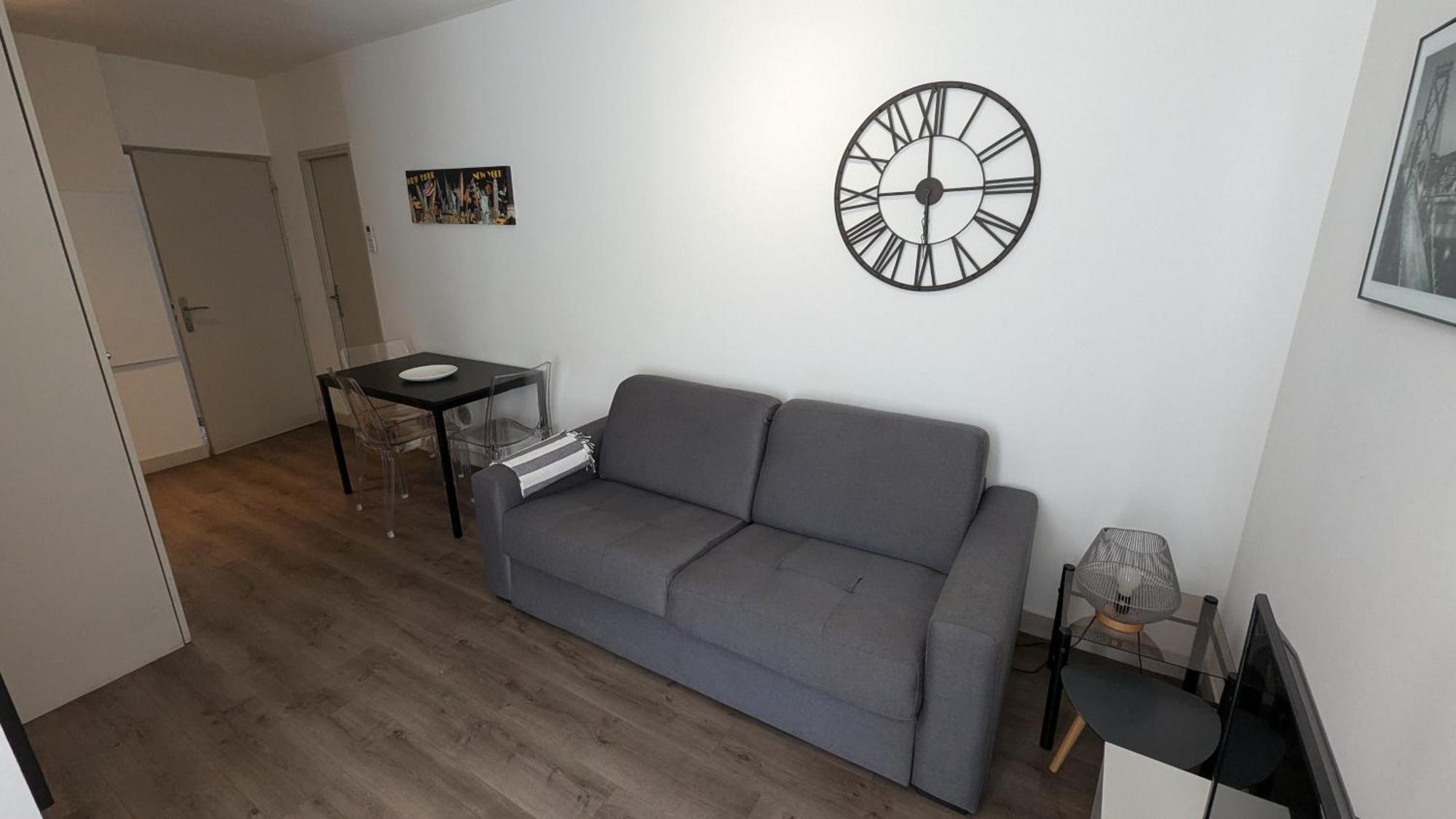 Les Trois Mai Apartment Кан Екстериор снимка